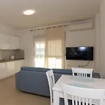 Sea View Luxury Apartment *