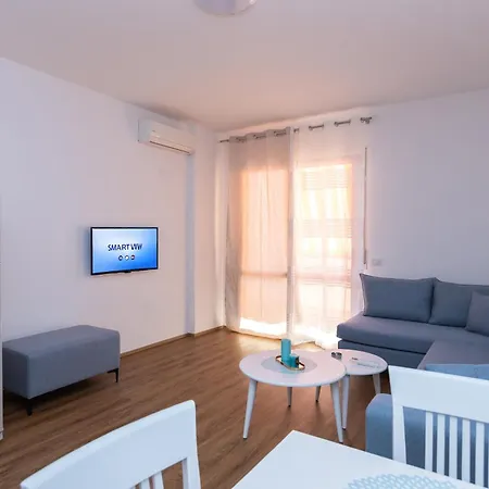 Sea View Luxury Apartament Wlora