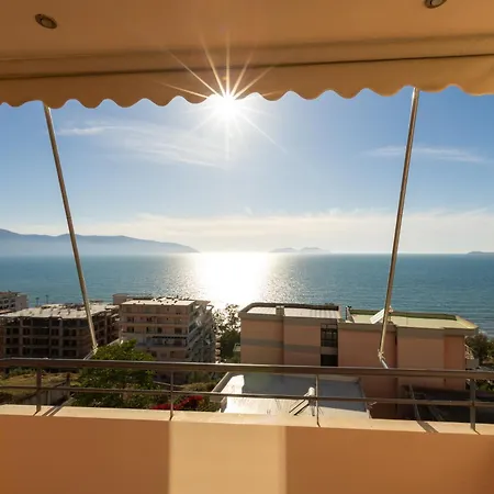 Sea View Luxury Apartament *